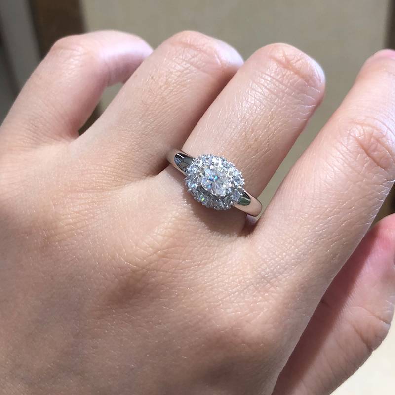 Affordable Luxury蛋形Women's RingS925银镀白金定制选款主石Moissanite0.5ct/副石高碳钻